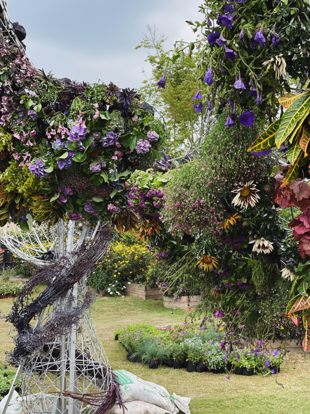 Floral Installation Chengdu ※ Floral Installation Art | English-Style 3D Floral Structure image 4