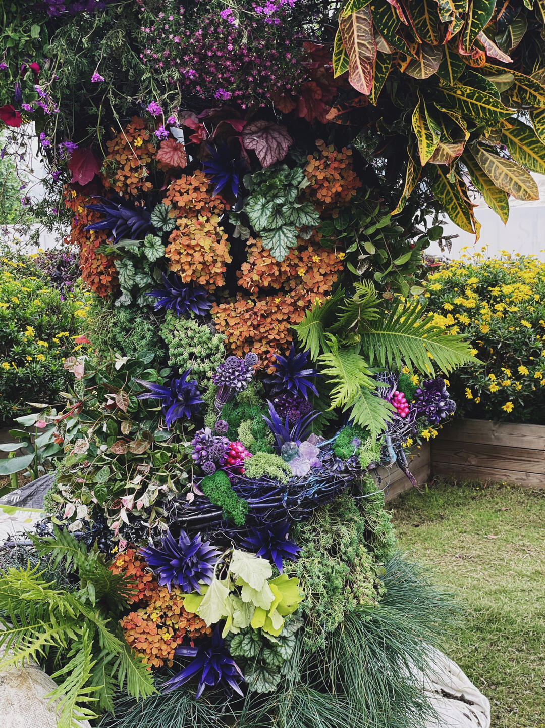 Floral Installation Chengdu ※ Floral Installation Art | English-Style 3D Floral Structure image 3