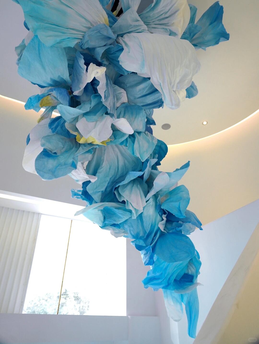 Art Installation | The Dance of Irises, Crisp Summer Hues image 1