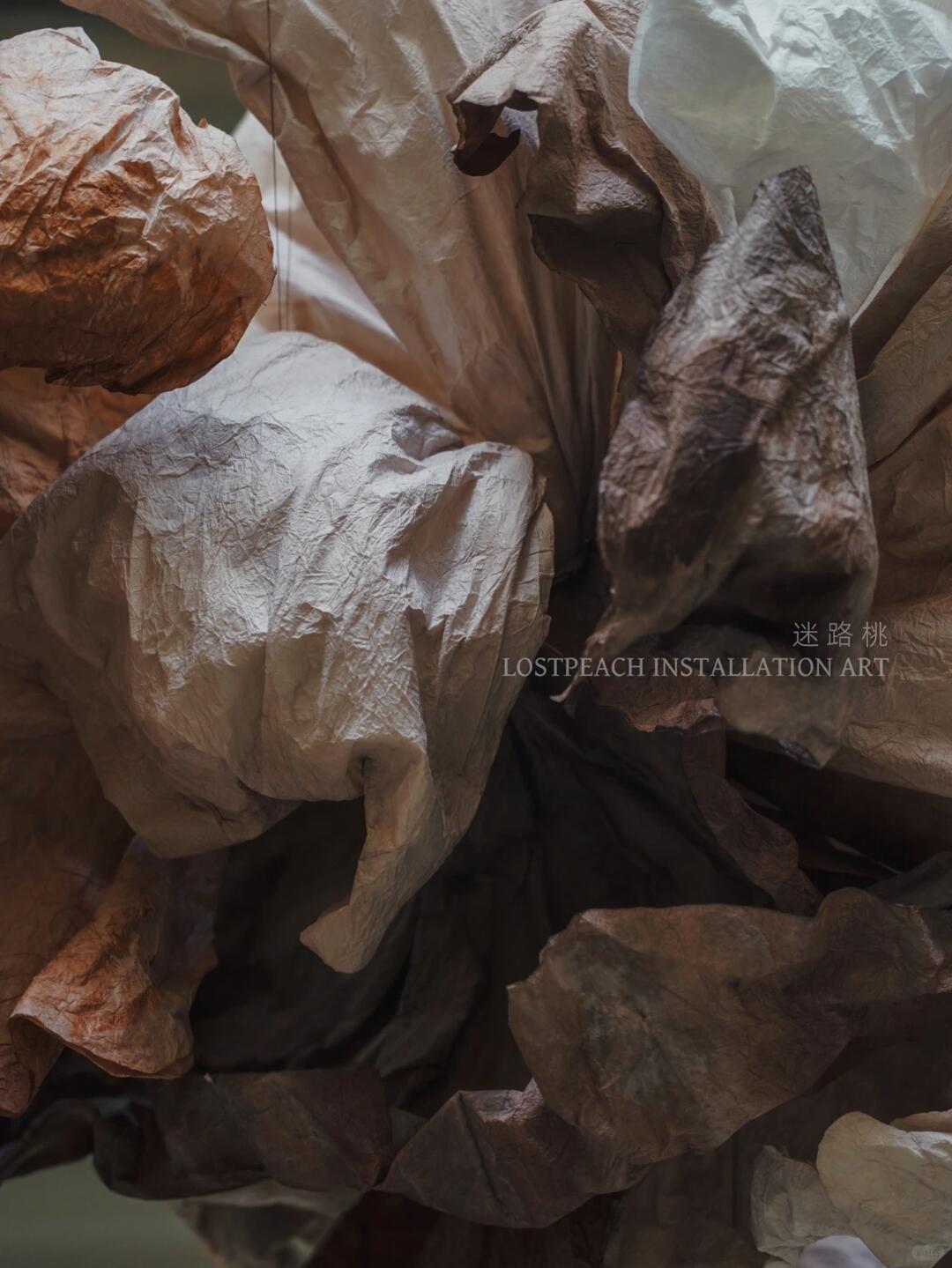 Rich Oil Painting Texture Art Installation | The Infinite Possibilities of Paper Art image 3