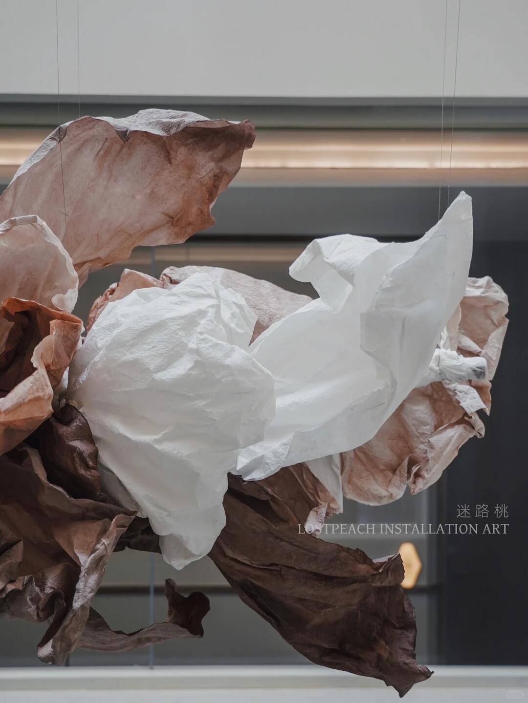 Rich Oil Painting Texture Art Installation | The Infinite Possibilities of Paper Art image 8