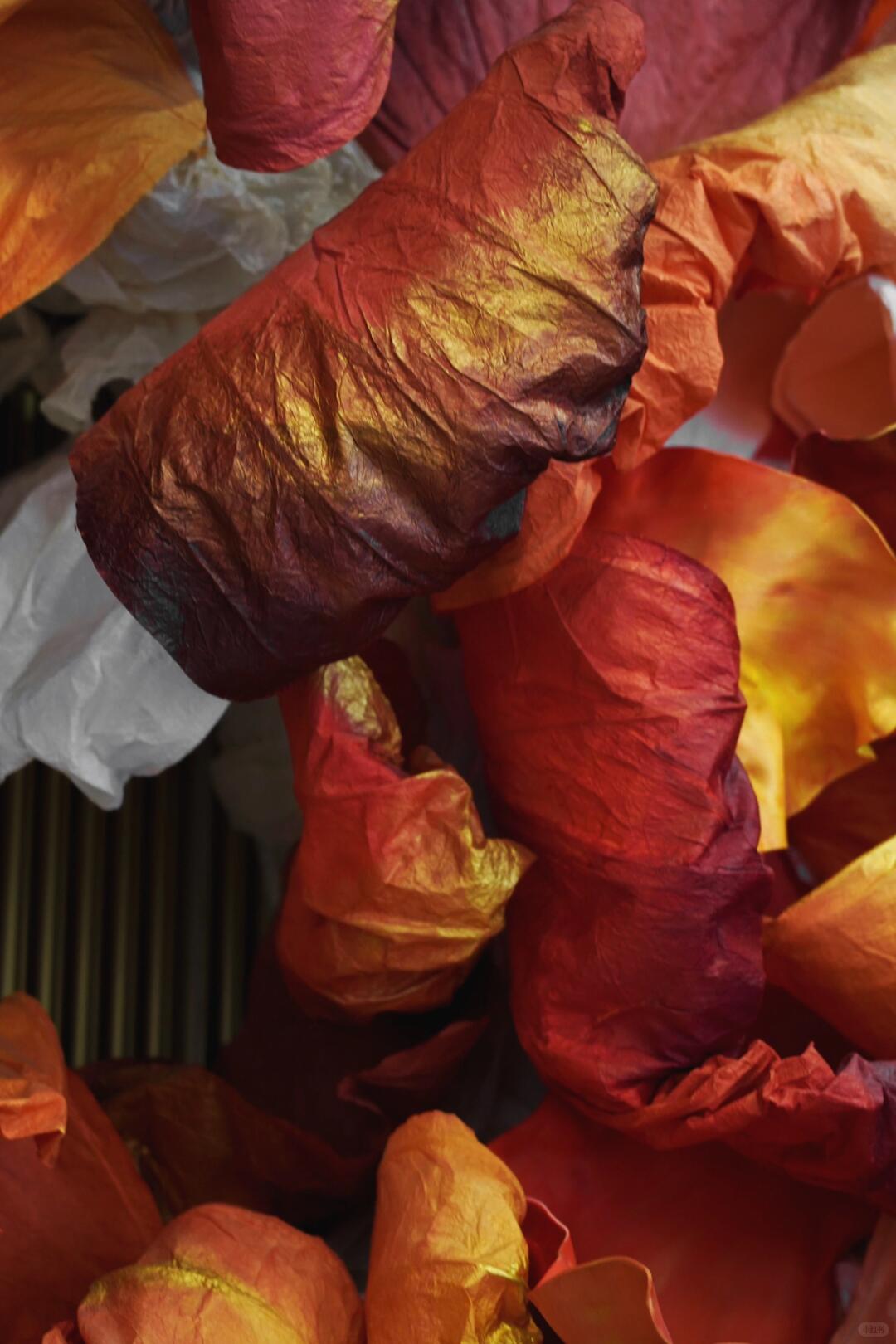 Flamboyant and Passionate, Floral Yet Not | Chinese-style Art Installation image 5